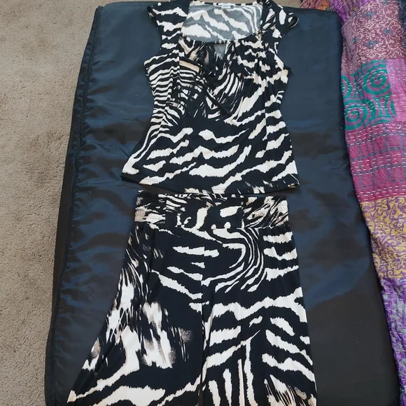 Cache animal print set, top and bottom, size Medium! - Picture 4 of 8